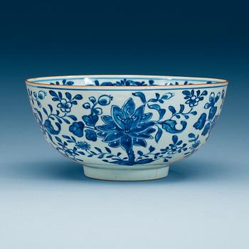 1880. A blue and white bowl, Qing dynasty, Kangxi (1662-1722).