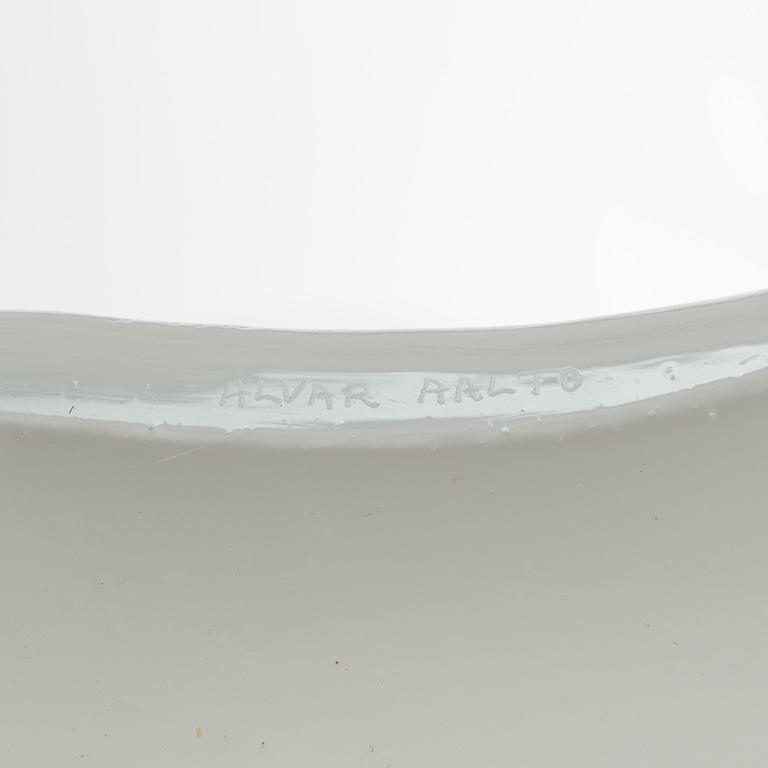 Alvar Aalto, a glass vase, 3031, signed Alvar Aalto.