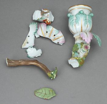 KANDELABRAR, två stycken, porslin, Meissen, sannolikt sent 1800-tal.
