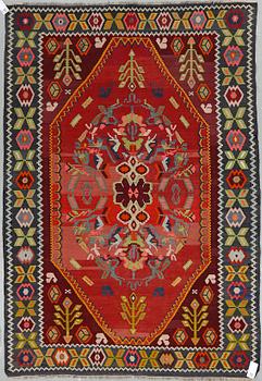 MATTA, semiantik Kelim, Armenien. Ca 228x125 cm.