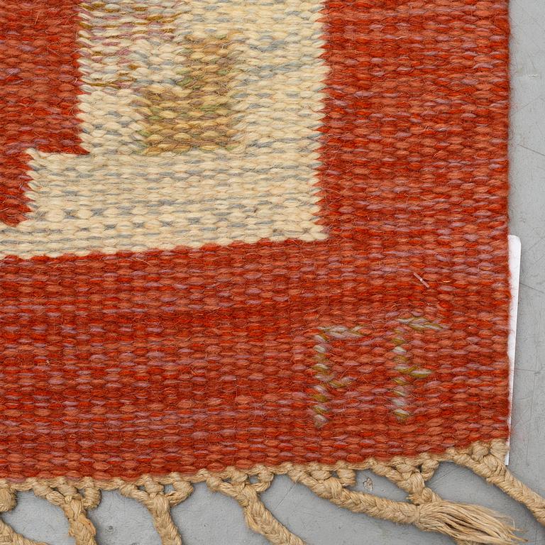 A CARPET, "Klostergård", flat weave, ca 248-249 x 162-164 cm, signed FF (Swedishdesign: the company AB Fredrik Fiedler).