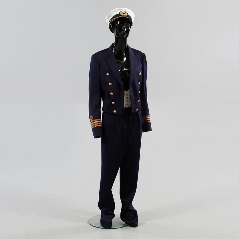 MÄSSDRÄKT, 5 delar, 1900-talets tredje kvartal.