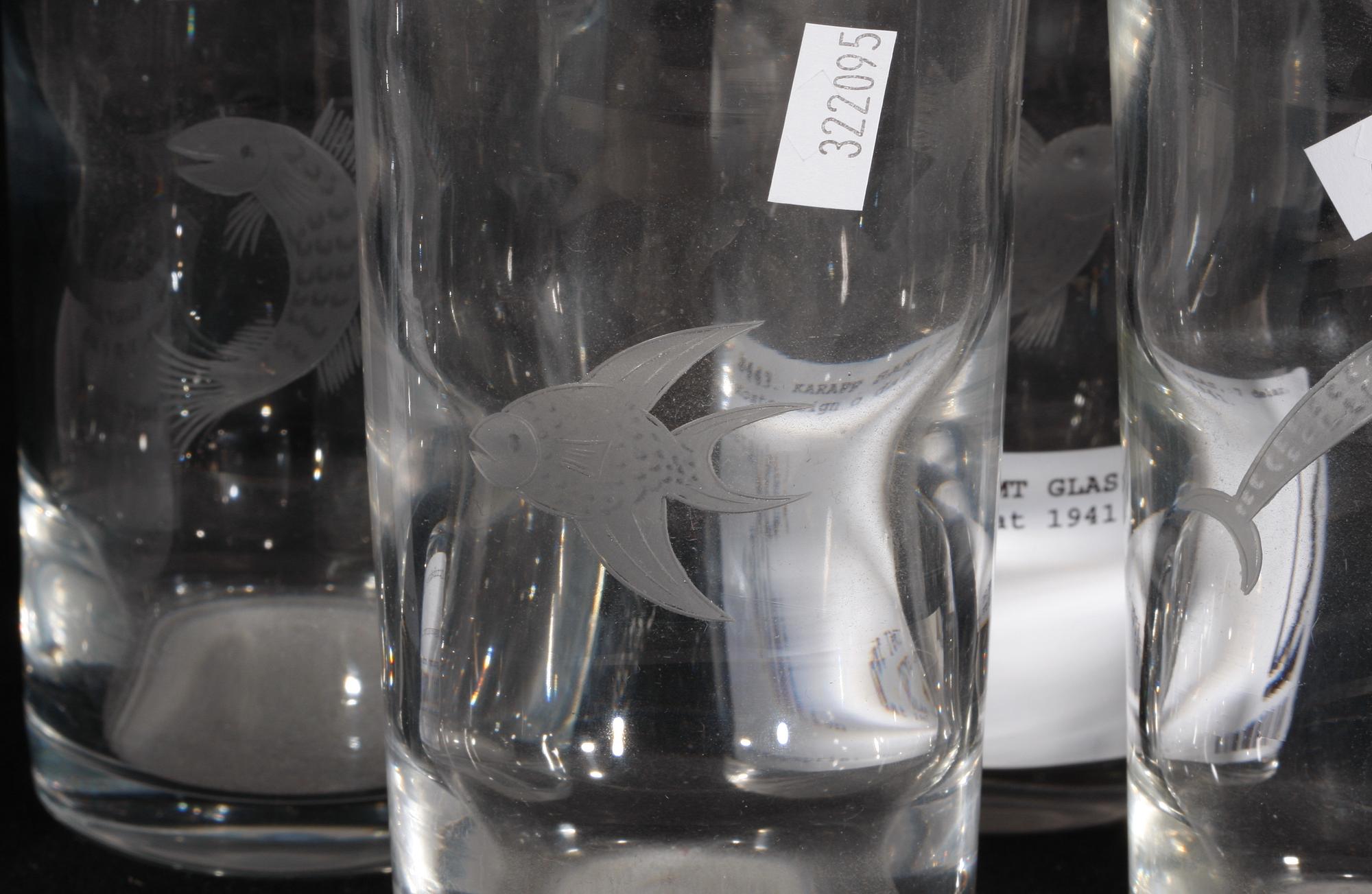KARAFF SAMT GLAS, 7 delar, Kosta, sign o dat 1941.