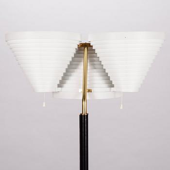 ALVAR AALTO,  golvlampa, modell A 809, Valaistustyö.