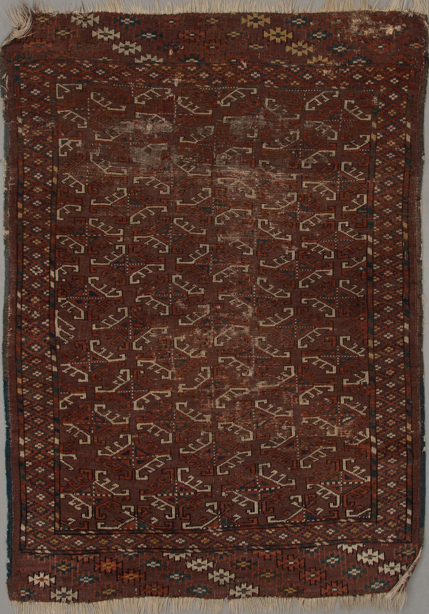 MATTA, Turkmen. Ca 152x110 cm.