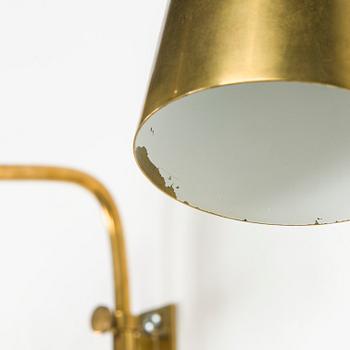 Paavo Tynell, a pair of mid-20th century '9459' wall lights for Taito.