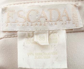 BLUS, Escada.