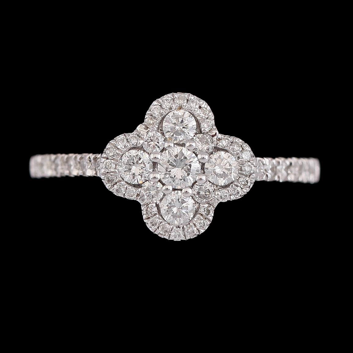 RING, 18K vitguld, diamanter tot ca 0.57 ct.