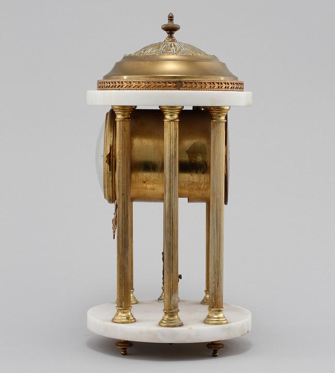BORDSPENDYL, Frankrike, Louis XVI-stil, tidigt 1900-tal.