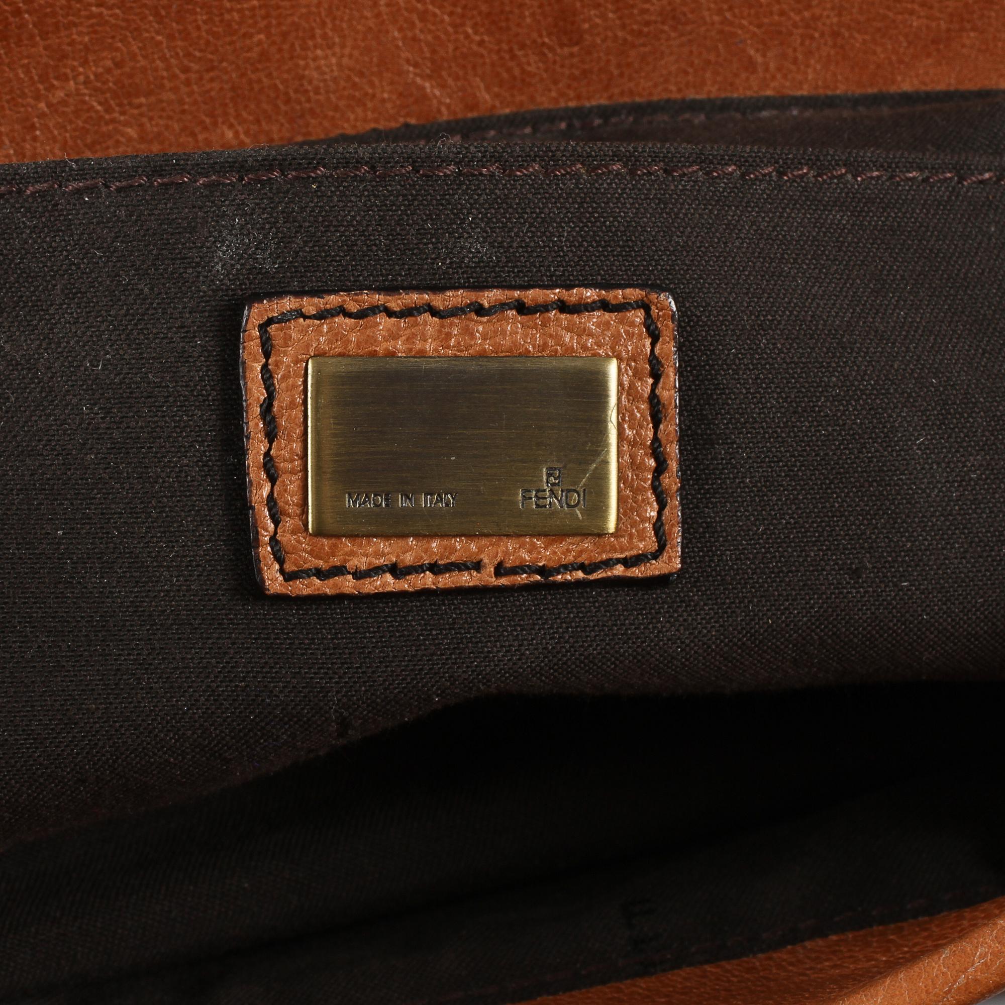 VÄSKA, Fendi. 2006.