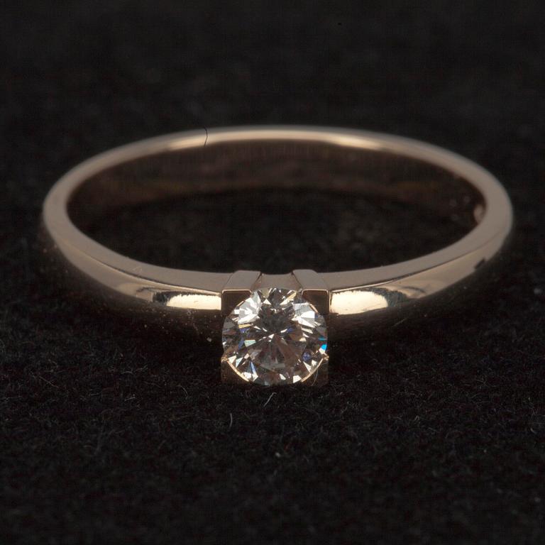 SORMUS, kultaa 14K ja timantti 0,31 ct. K-L/VS2. Paino  3,2 g.