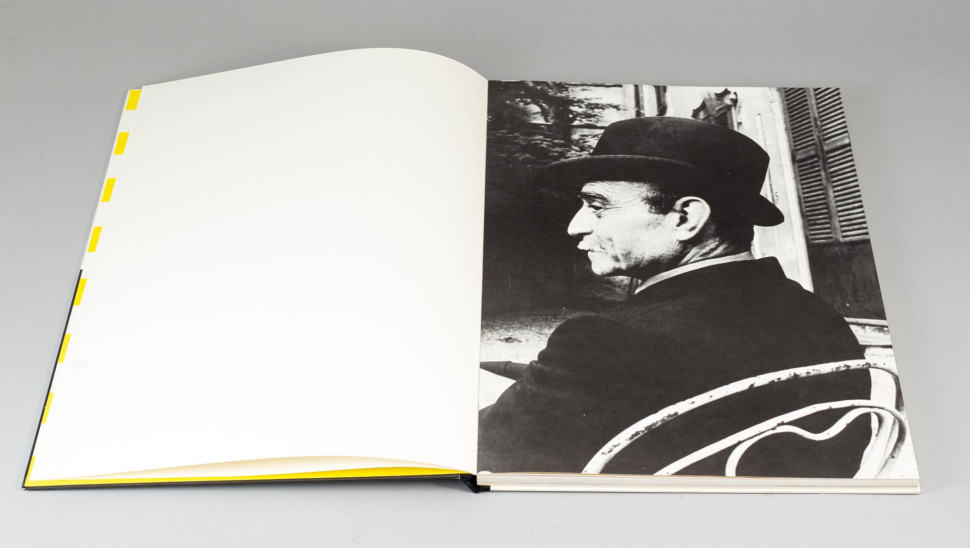 LUCIO FONTANA, book, "Manifiesto Blanco 1946 Spazialismo", 1966.