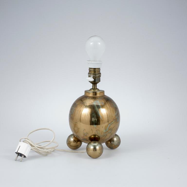 BORDSLAMPA, kulmodell, Gusums Bruk, 1900-talets första hälft.