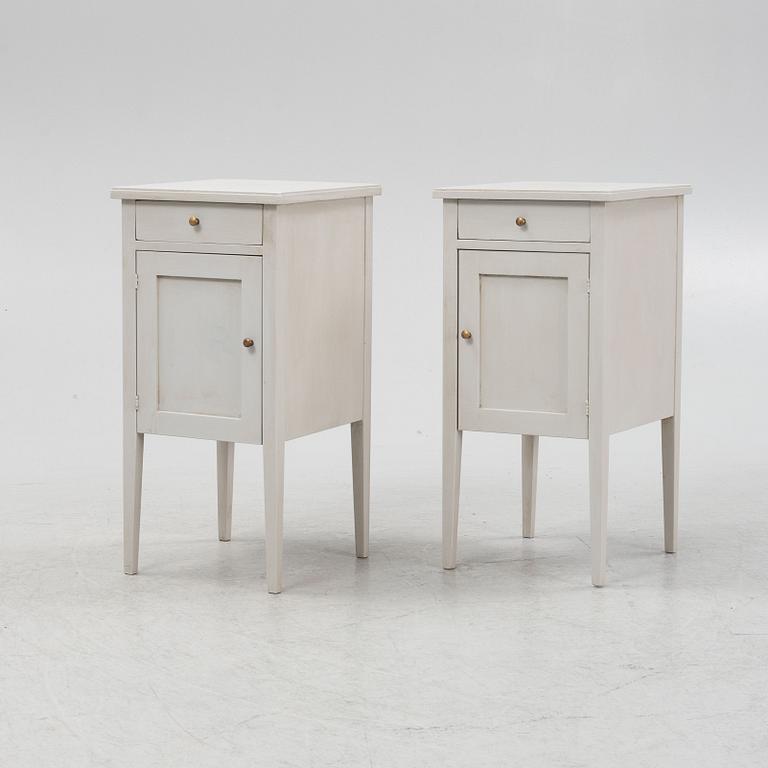 Sängbord, ett par, tidigt 1900-tal.