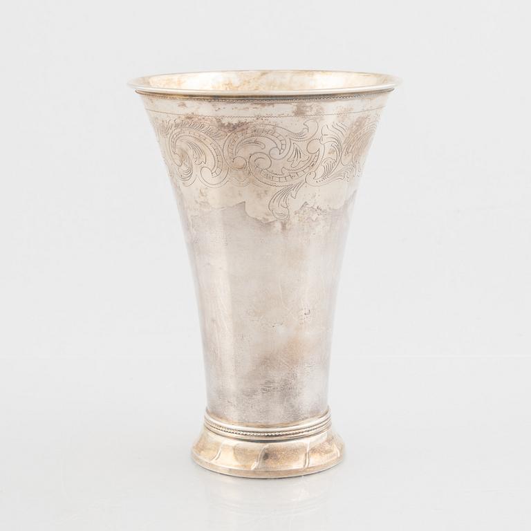 A Swedish silver beaker, mark of JL Hultman, Stockholm 1936.