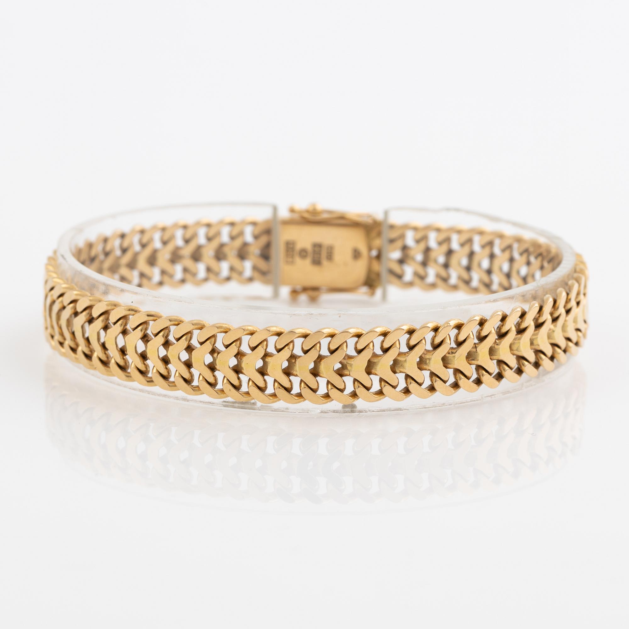 Arm bracelet, 18K gold, fishbone link.