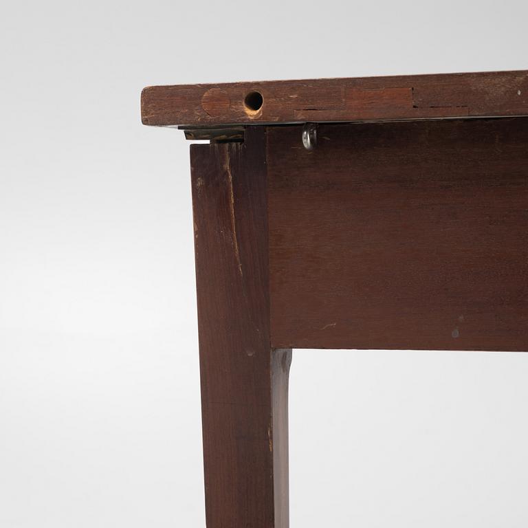 A late Gustavian table, circa 1800.