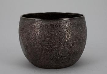 SKÅL,sterling silver. Sheffield 1877 . Vikt 250 g.