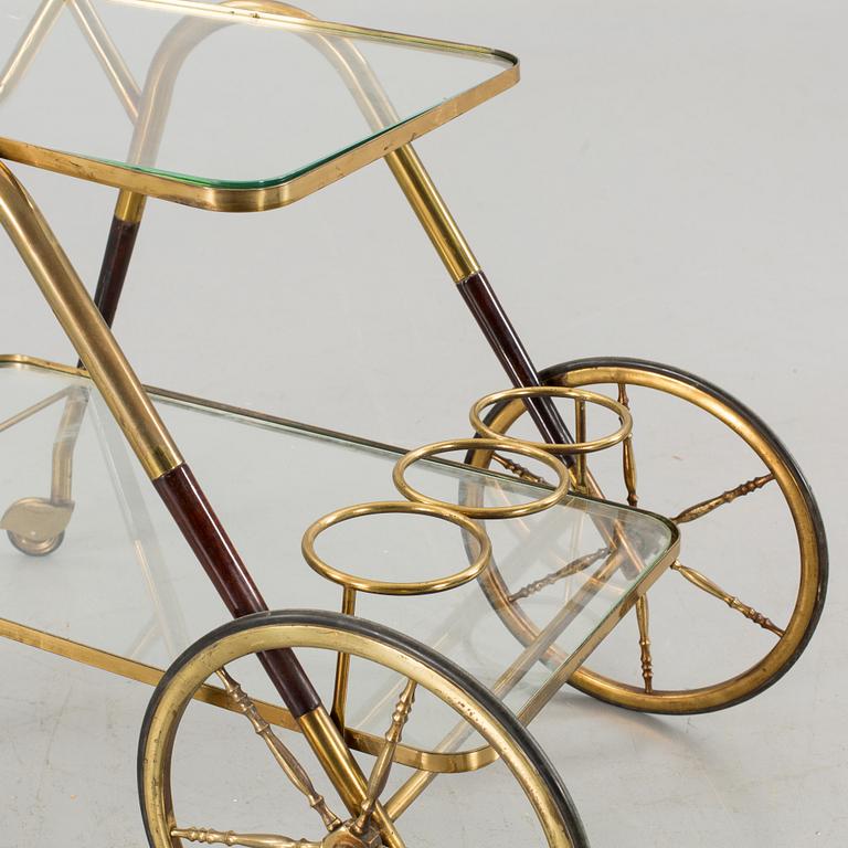 A BRASS SERVING TROLLEY, second half of the 20th century.
