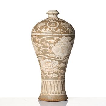 A Citzhou type Meiping vase, presumably Ming dynasty or later.