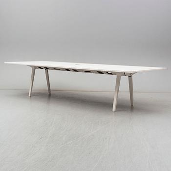 Ronan & Erwan Bouroullec, Vitra Joyn conference table, 2007.