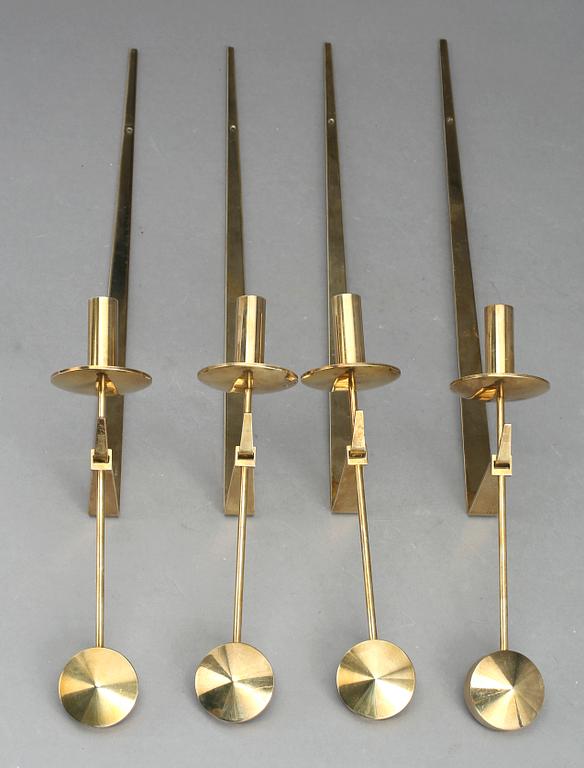 VÄGGLAMPETTER, 2 par, mässing, "Pendel", Pierre Forsell, Skultuna, 1900-talets andra hälft.