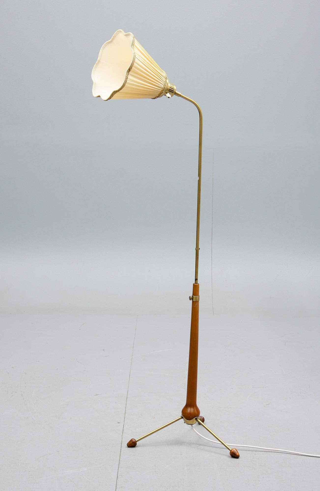 GOLVLAMPA. Ateljé Lyktan, 1900-talets mitt.