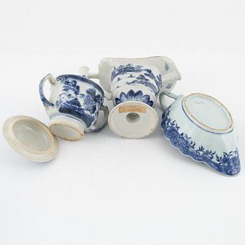 Parti porslin, 7 delar, Kina, Qingdynastin, 1700-1800-tal.