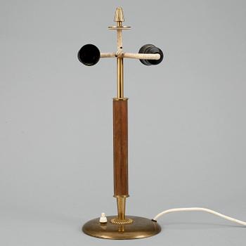 BORDSLAMPA, 1900-talets mitt.