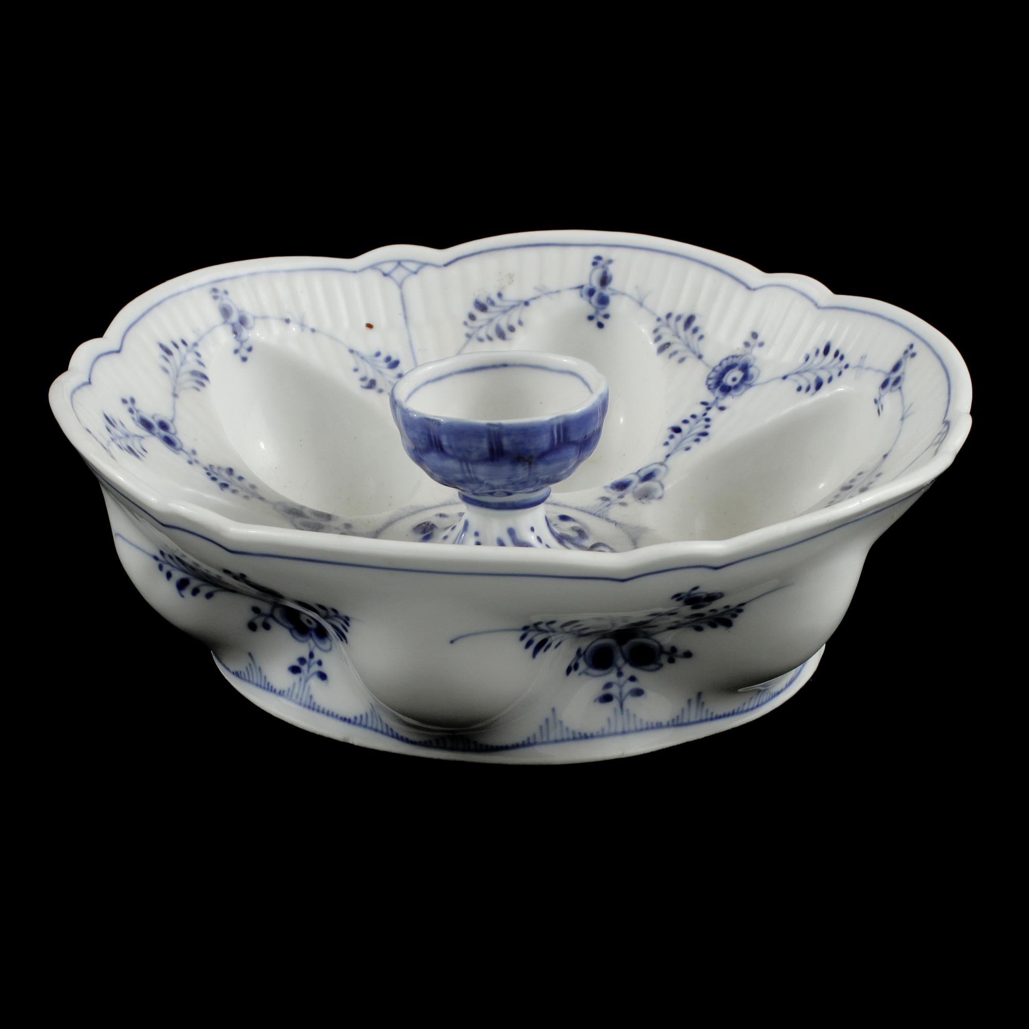 UPPLÄGGNINGSSKÅL, porslin, Musselmalet, Royal Copenhagen, 1900-talets andra hälft.