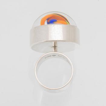 Berit Johansson, ring silver och glas, Orrefors 1975.