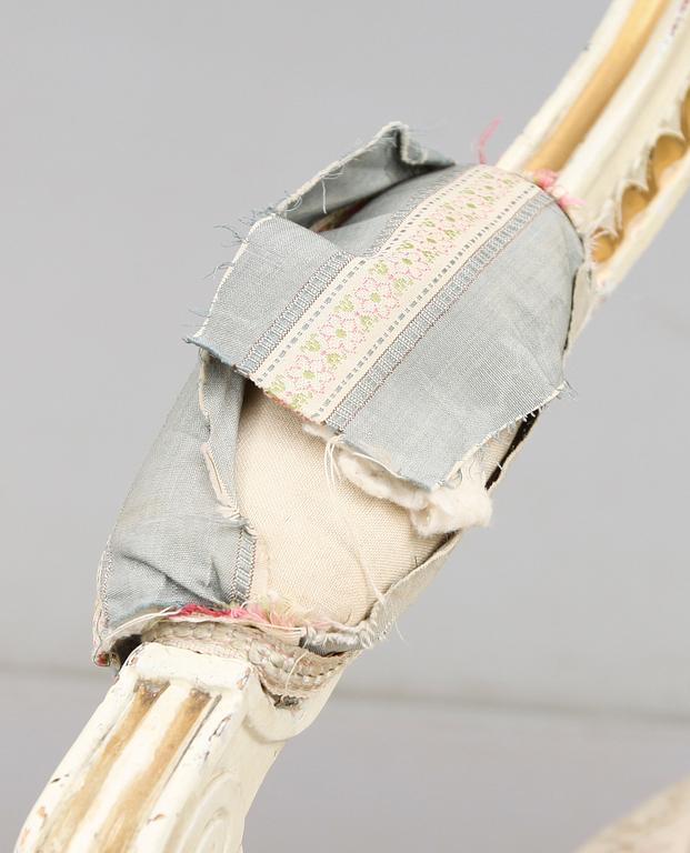 KARMSTOLAR, 1 par, gustavianska, signerade LSH Lars Söderholm, 1700-talets andra hälft.