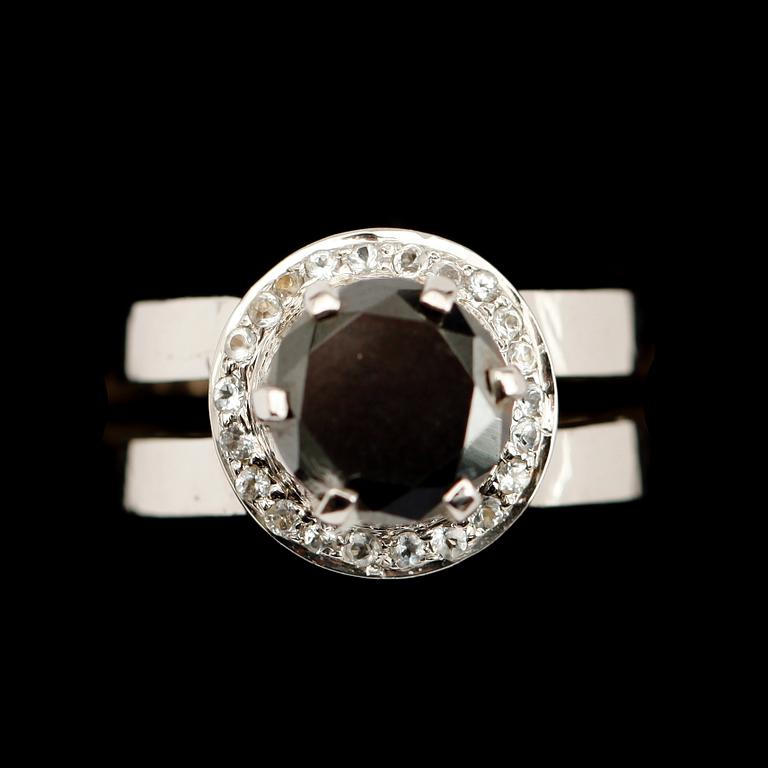 RING, silver, svart diamant 2.00 ct.