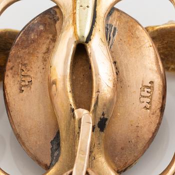 Brosch/medaljong 14K guld med granater, 1800-tal.