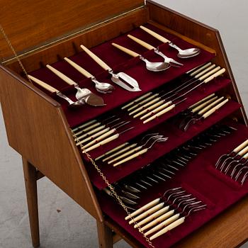 BESTICKSCHATULL med BESTICK ca 113 + 9 dlr, Stigbolaget Malmö 1960-tal.
