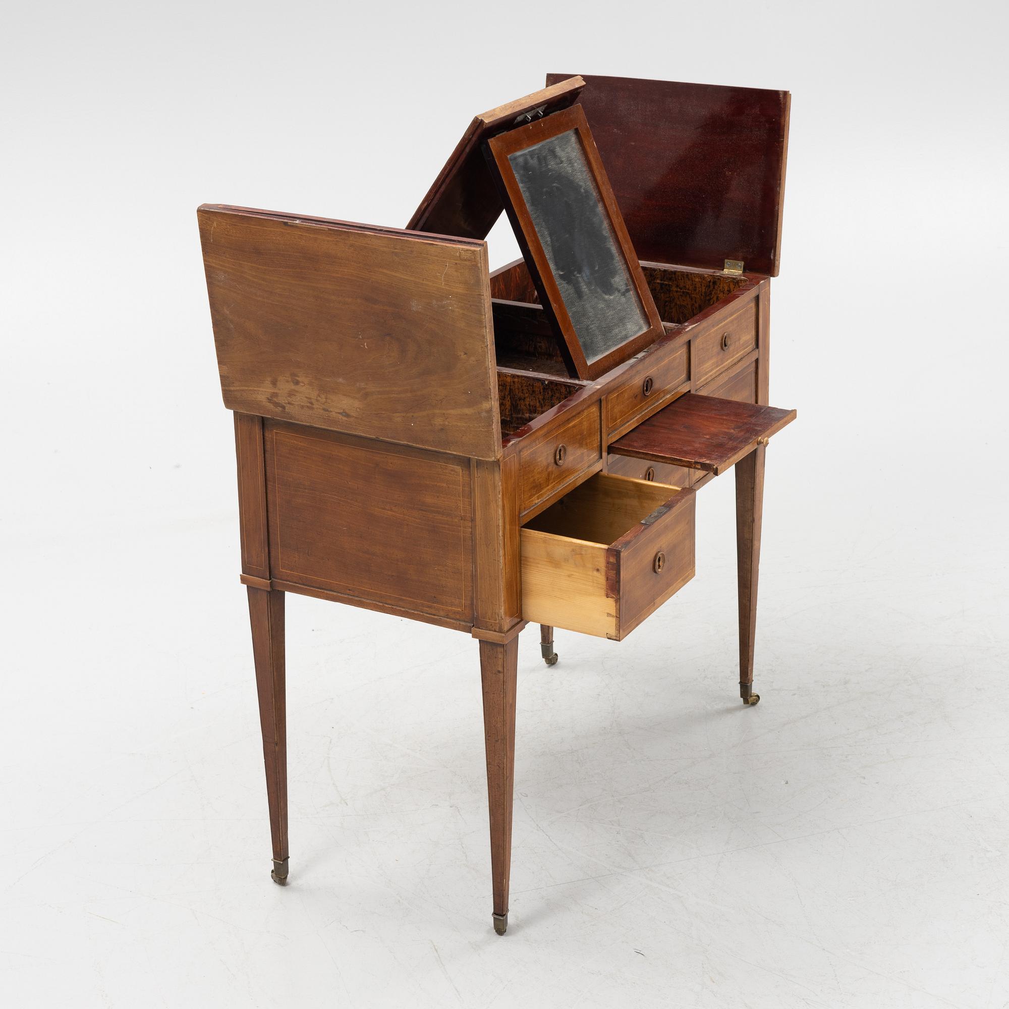A late Gustavian mahogany dressing table, circa 1800.