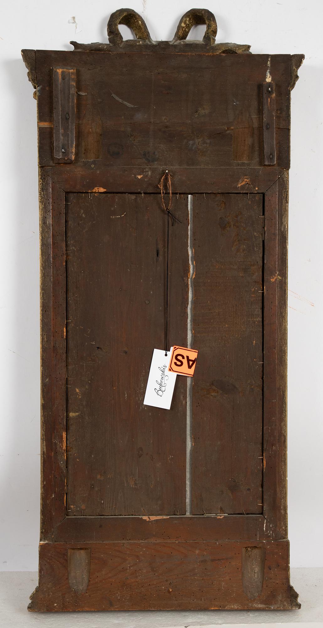 A late Gustavian mirror, around the year 1800.