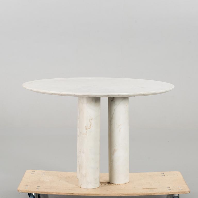 A GALLINA DESIGN MARBLE TABLE.