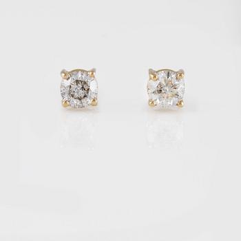 ÖRHÄNGEN, 18K guld med briljantslipade diamanter ca 0.63 ct. Vikt 1,6 gram.