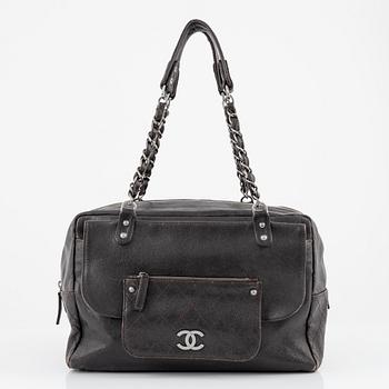 Chanel, A brown caviar leather bag, 2006-2008.