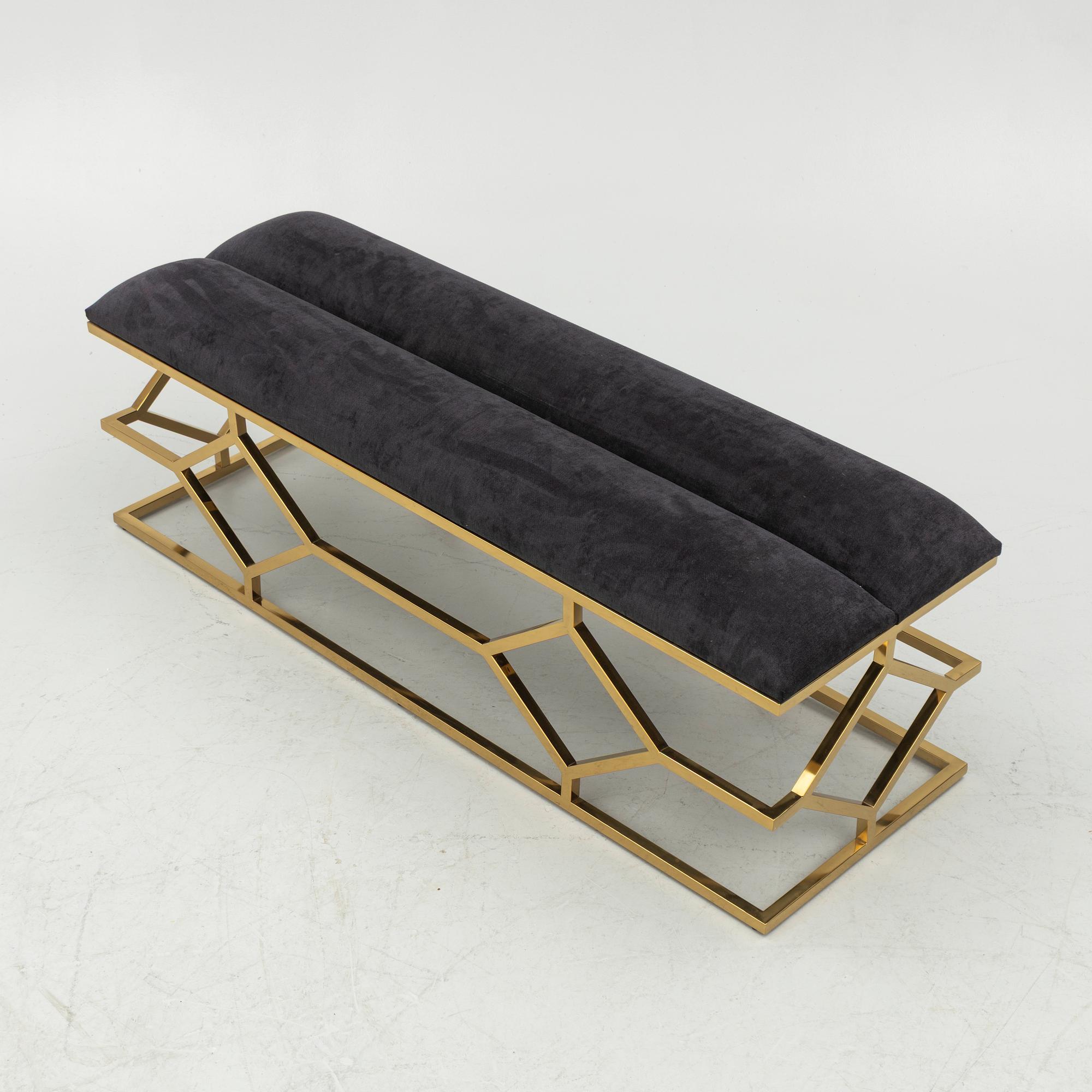 An 'Argyle' bench, Eichholtz, contemporary.