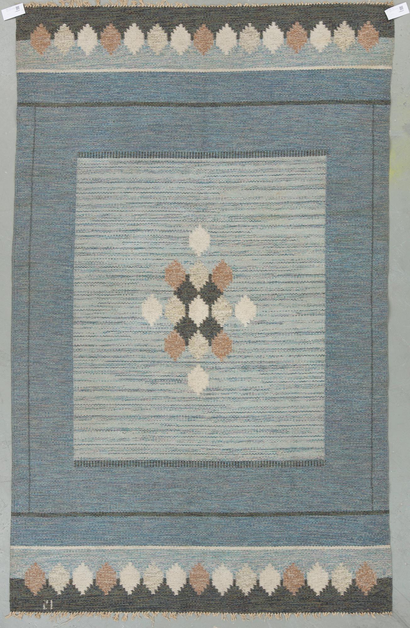 MATTA, rölakan. Signerad IS (Ingegerd Silow). Ca 244x152 cm.