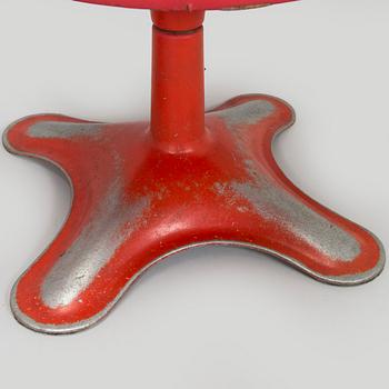 Yrjö Kukkapuro, bord, modell, Saturnus 659 och pallar, 2 st modell 201 för Haimi 1960-talets slut.
