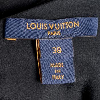 Louis Vuitton, blouse, size Fr 38.