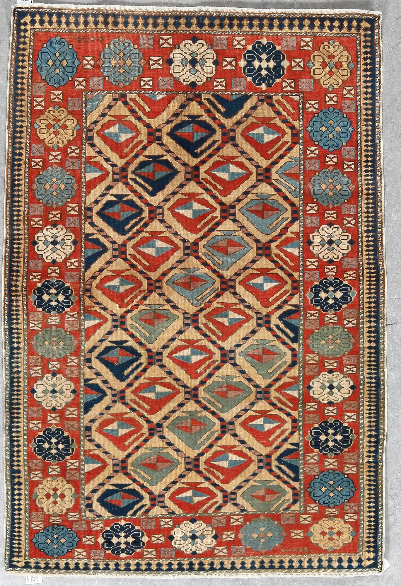 MATTA, semiantik Kaukas, ca 157x105 cm.