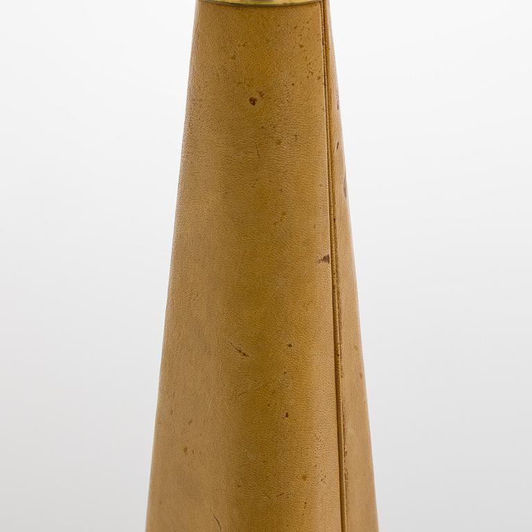 Lisa Johansson-Pape, a table lamp, model 3099, Stockmann Orno, mid 20th century.