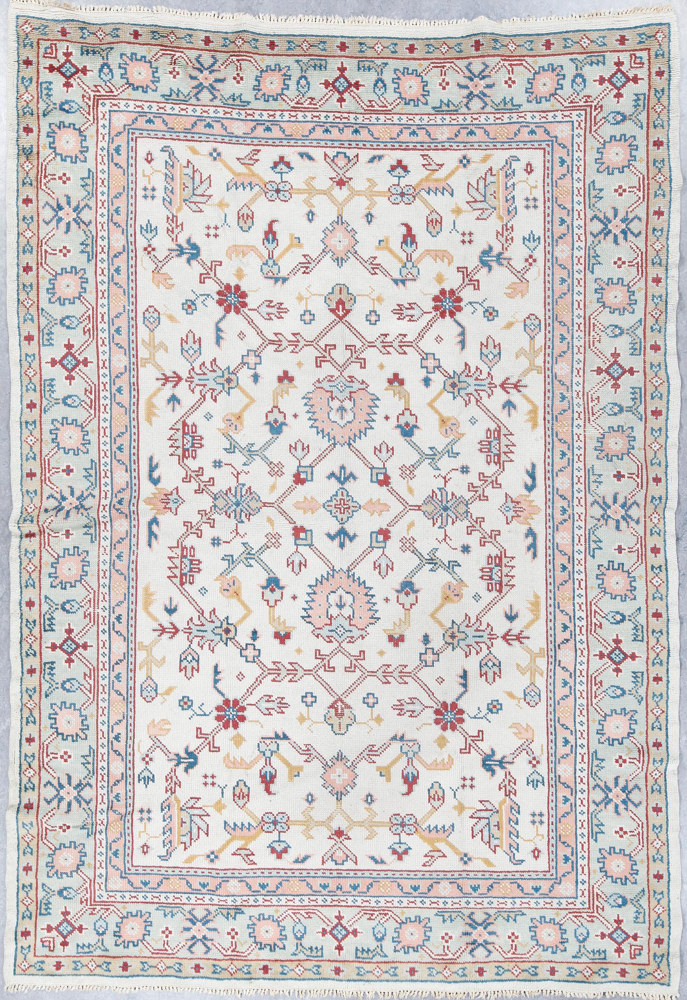 MATTA, semiantik, Smyrna/Ushak, ca 350x240 cm.