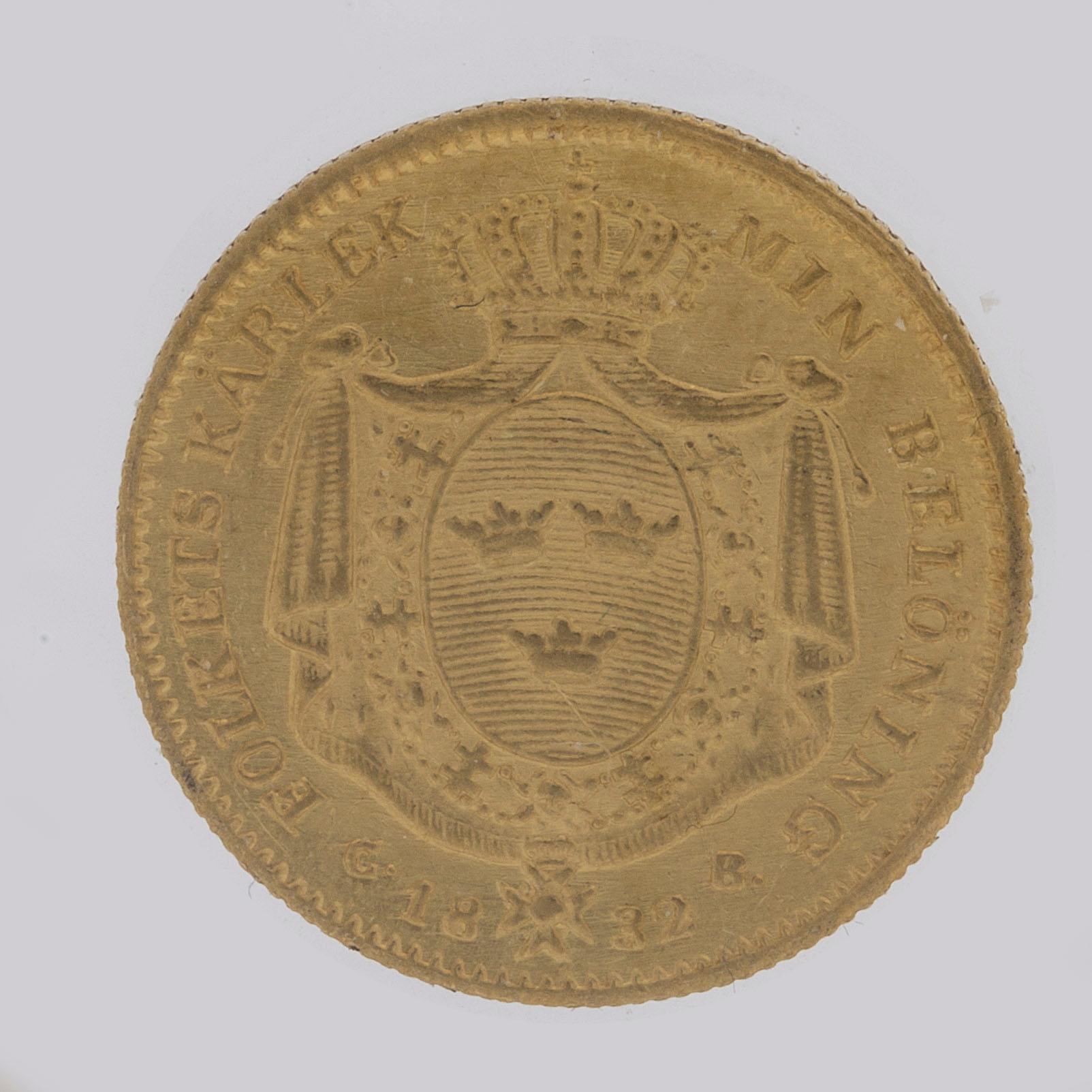 A gold 1 ducat coin Karl XIV Johan of Sweden, 1832.