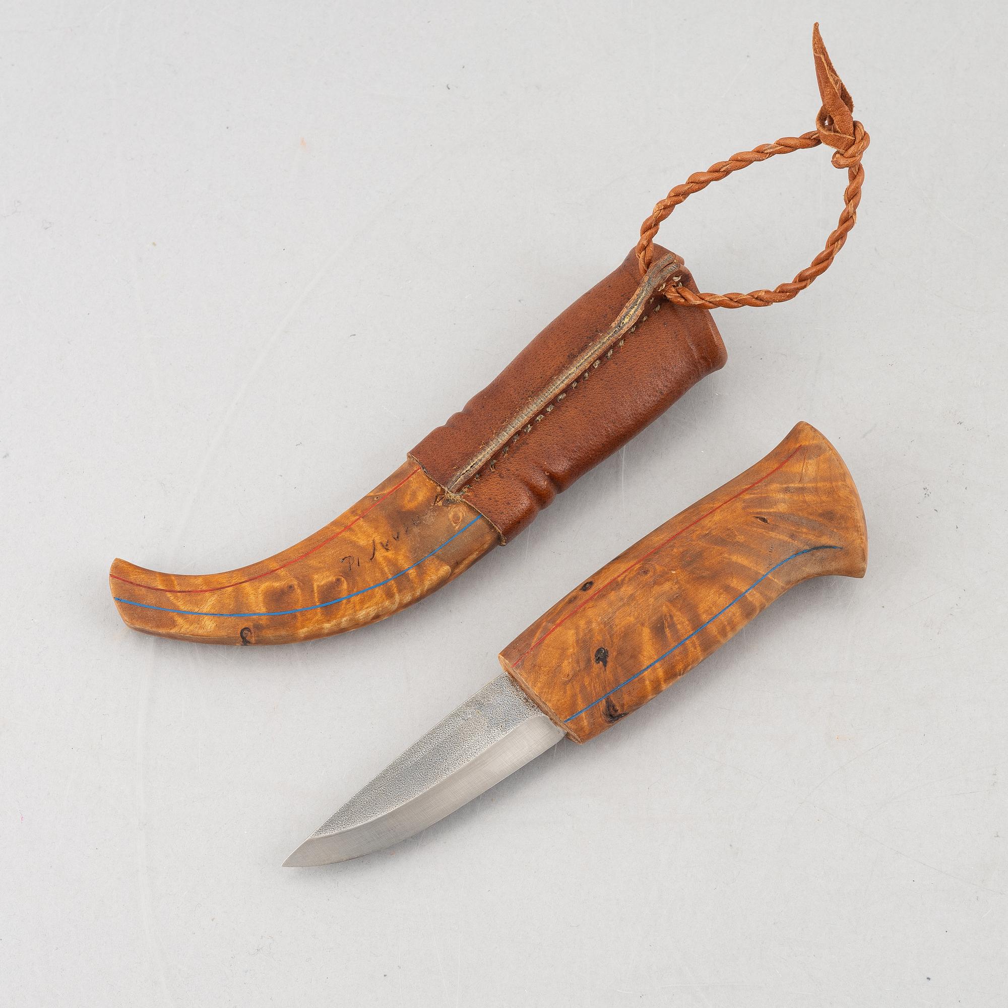 Per Isak Juuso, a reindeer horn knife, Karesuando.