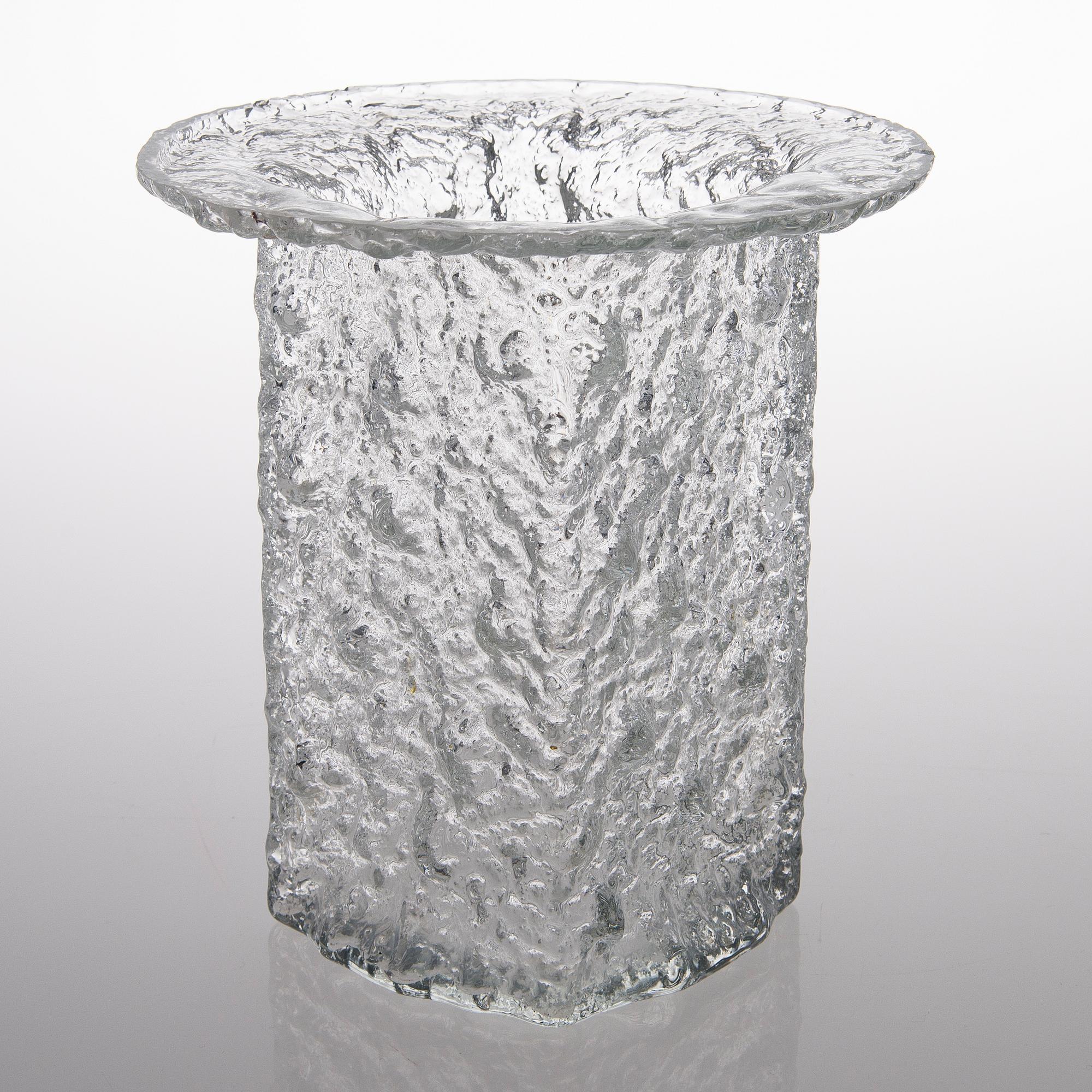 TIMO SARPANEVA, maljakko, lasia, Iittala 1900-luvun loppu, Signeerattu TS.